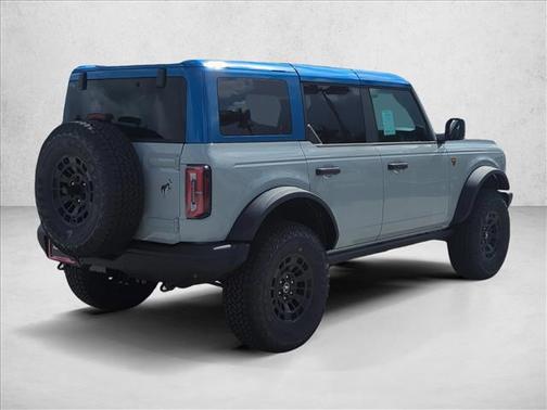 Avalanche Gray 2026 Ford Bronco Badlands