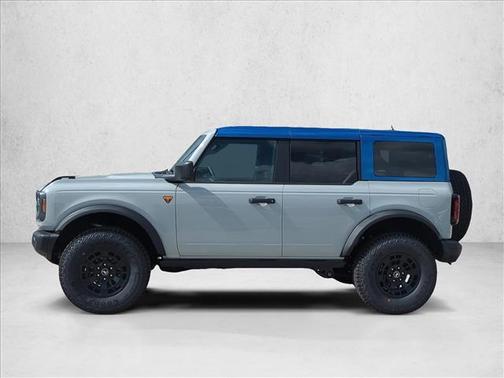 Avalanche Gray 2026 Ford Bronco Badlands