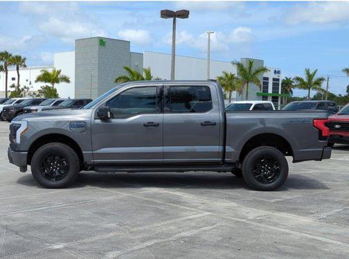 2025 Ford F-150 Lightning XLT