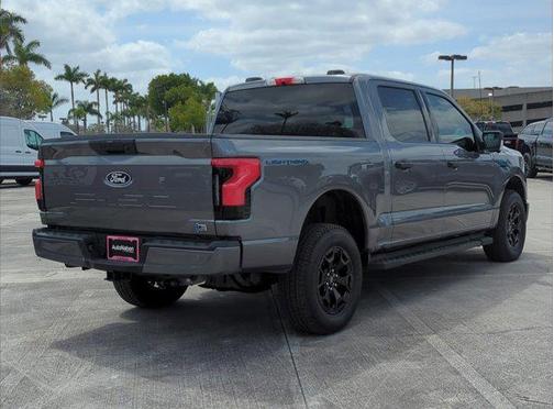 2025 Ford F-150 Lightning XLT