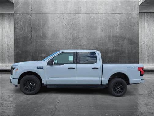 2025 Ford F-150 Lightning XLT