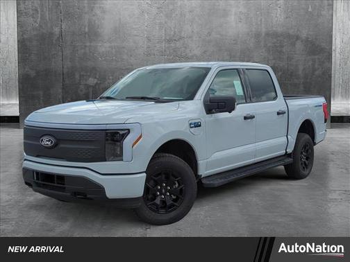 2025 Ford F-150 Lightning XLT