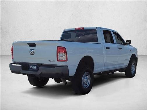 2022 RAM 2500 Tradesman Crew Cab 4x4 6'4' Box