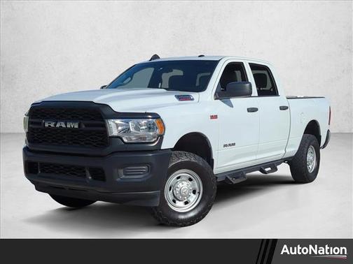 2022 RAM 2500 Tradesman Crew Cab 4x4 6'4' Box