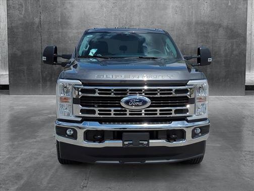 2025 Ford F-350 XLT