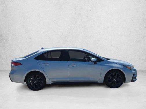 Classic Silver Metallic 2024 Toyota Corolla SE