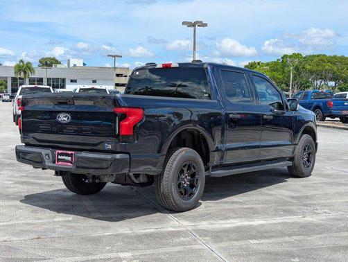 2025 Ford F-150 Lightning XLT