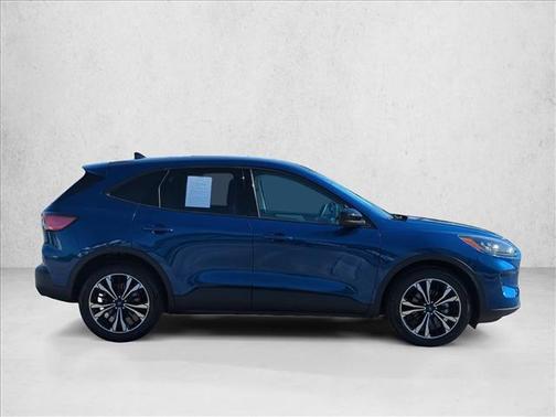 Atlas Blue Metallic 2022 Ford Escape SE