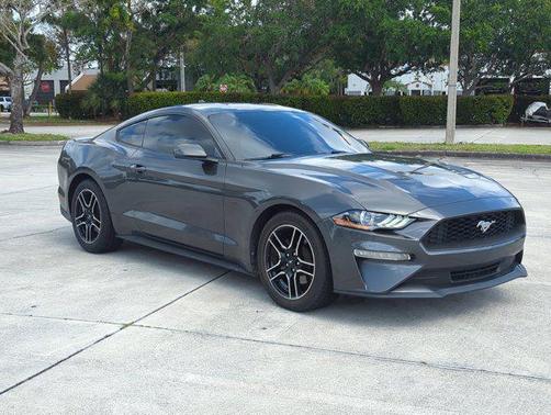 2020 Ford Mustang EcoBoost