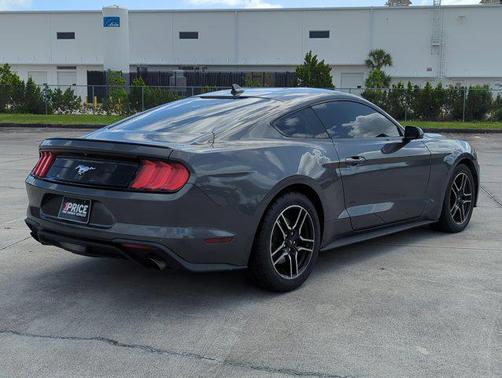 2020 Ford Mustang EcoBoost