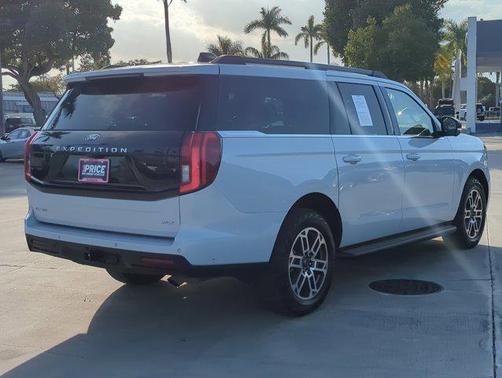 2025 Ford Expedition Max Active 4x4