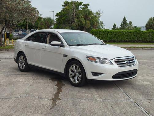 2011 Ford Taurus SEL