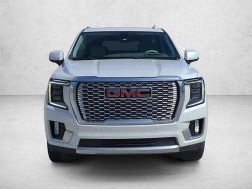 White Frost Tricoat 2021 GMC Yukon Denali