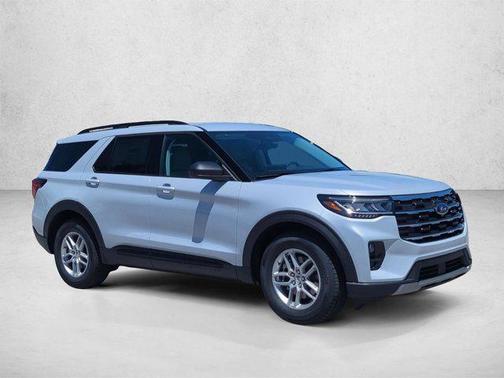 Space White Metallic 2026 Ford Explorer Active