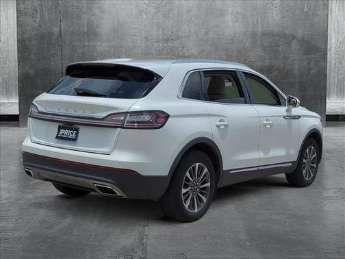 2022 Lincoln Nautilus Standard
