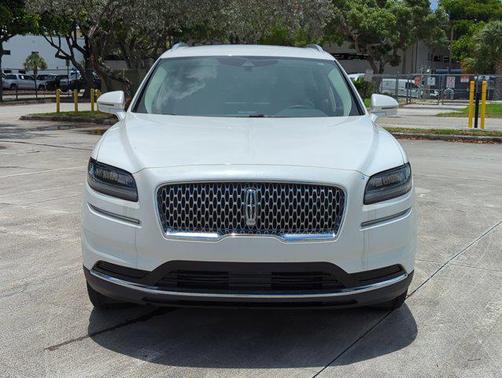 2022 Lincoln Nautilus Standard