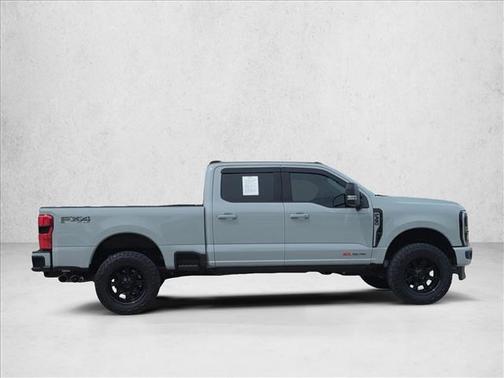 Avalanche 2025 Ford F-350 Platinum