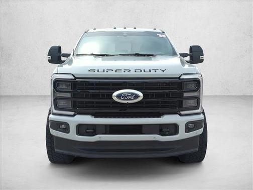 Avalanche 2025 Ford F-350 Platinum