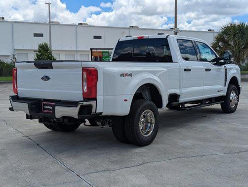 2026 Ford F-350 XLT