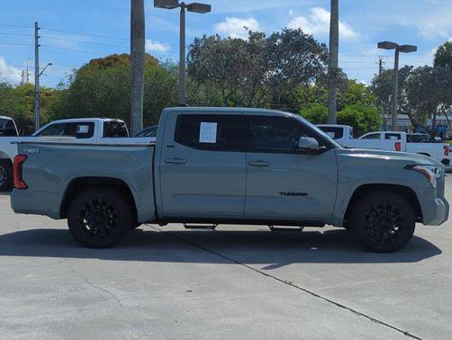2022 Toyota Tundra SR5