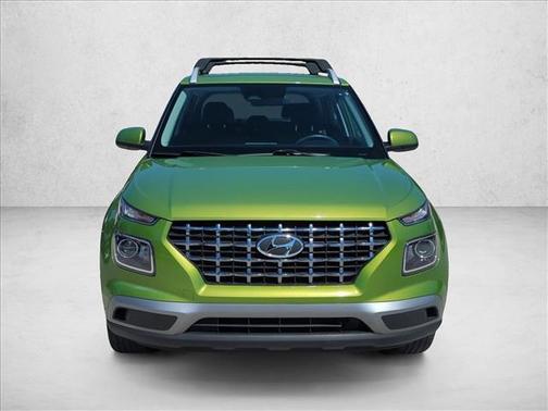 Green Apple 2023 Hyundai VENUE SEL
