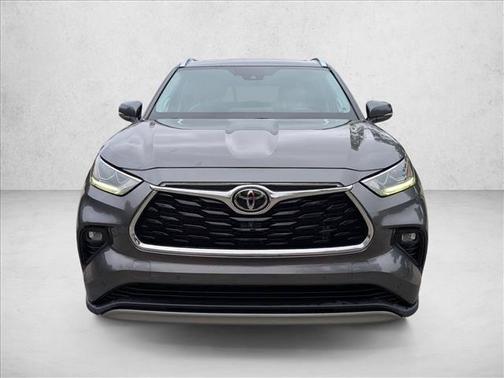 Magnetic Gray Metallic 2022 Toyota Highlander Platinum