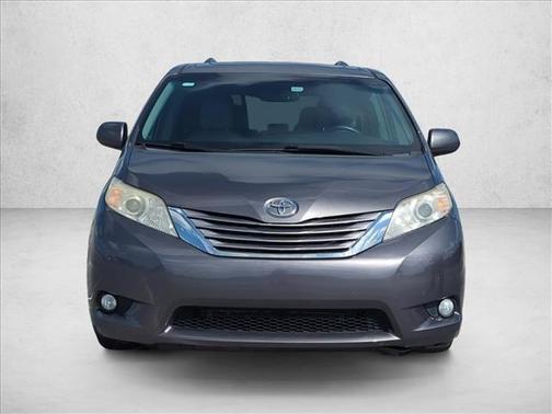 Predawn Gray Mica 2017 Toyota Sienna XLE Premium