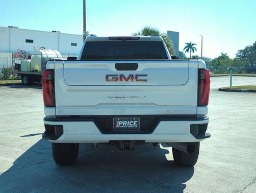 2024 GMC Sierra 2500 Denali