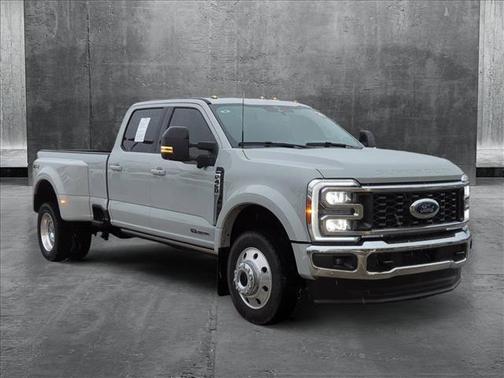 2025 Ford F-450 Lariat