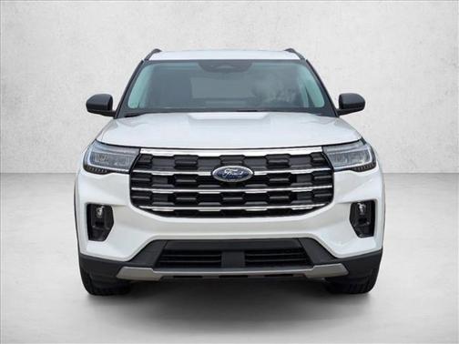 Star White Metallic Tri-Coat 2026 Ford Explorer Active