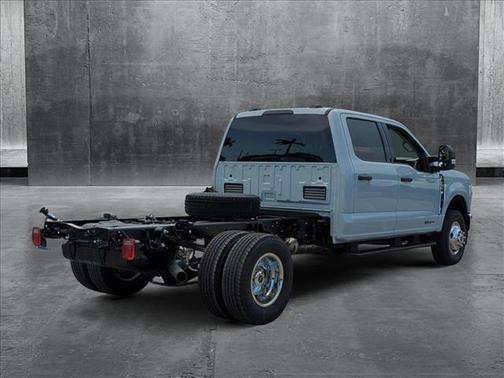 2025 Ford F-350 XLT