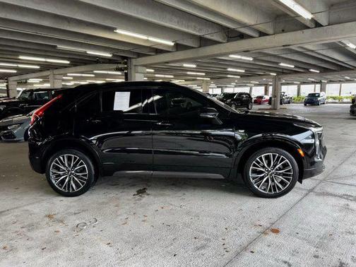 2024 Cadillac XT4 Sport