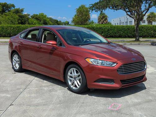 2014 Ford Fusion SE