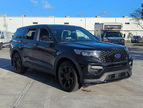 2022 Ford Explorer ST