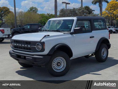 Oxford White 2026 Ford Bronco Base