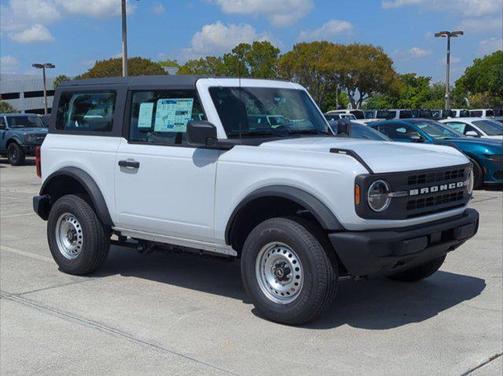 Oxford White 2026 Ford Bronco Base