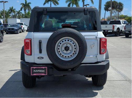 Oxford White 2026 Ford Bronco Base