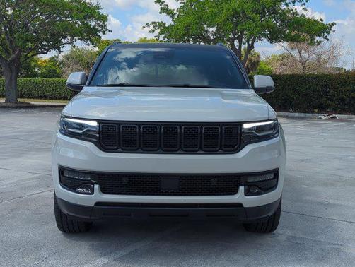 Luxury White Pearlcoat 2022 Jeep Wagoneer Series II 4x4