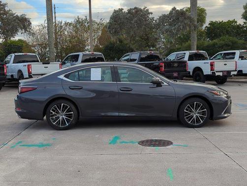 2025 Lexus ES 350 Base