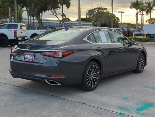 2025 Lexus ES 350 Base