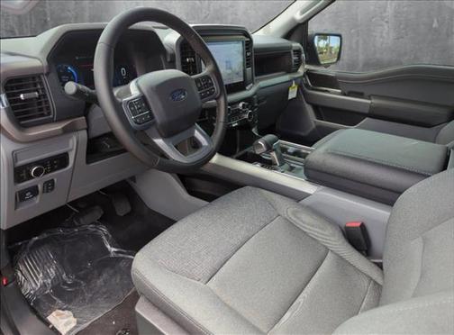 2025 Ford F-150 Lightning XLT