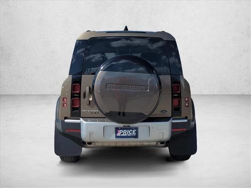 2020 Land Rover Defender 110 SE