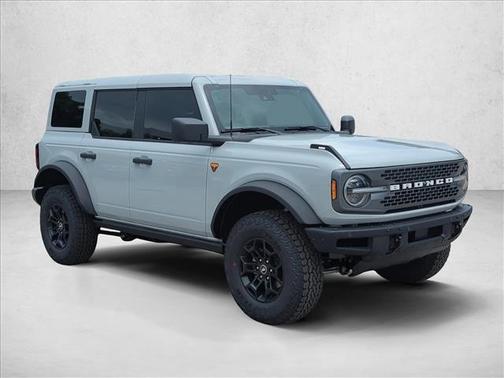 Avalanche Gray 2026 Ford Bronco Badlands