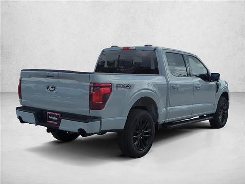 Avalanche 2026 Ford F-150 XLT