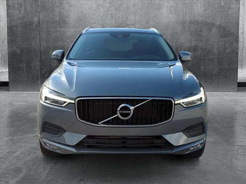 2021 Volvo XC60 T5 Momentum