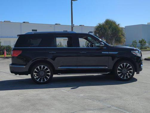 2021 Lincoln Navigator Reserve