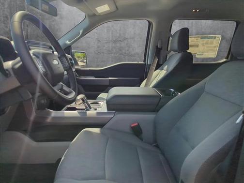 2025 Ford F-150 Lightning XLT