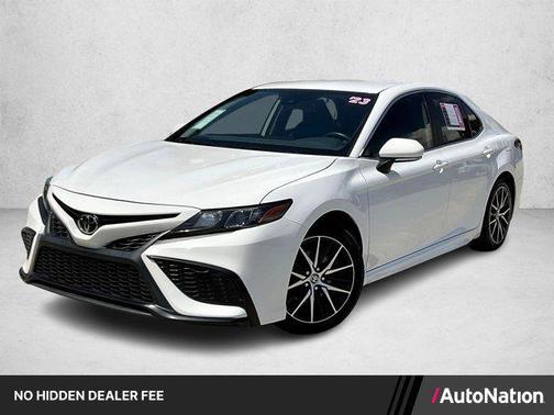 Ice Cap 2023 Toyota Camry SE