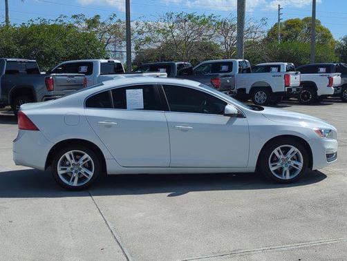 Crystal White Pearl 2015 Volvo S60 T5 Premier