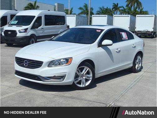 Crystal White Pearl 2015 Volvo S60 T5 Premier